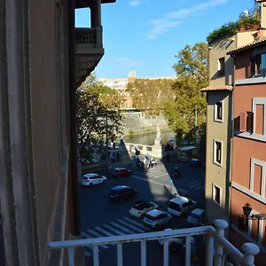 Finestra Su Castel Sant'angelo , Rome Italie
